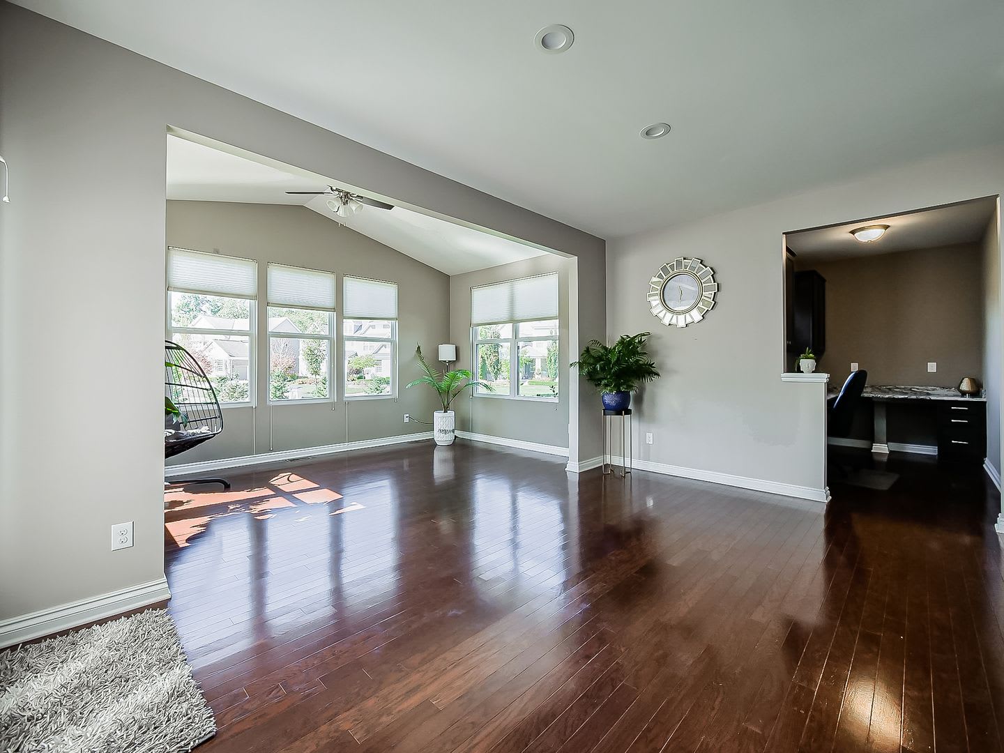 Stunning South Lyon Home with Outdoor Oasis! – photo 3