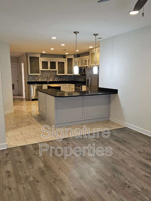 2312 West Cary Street – photo 2