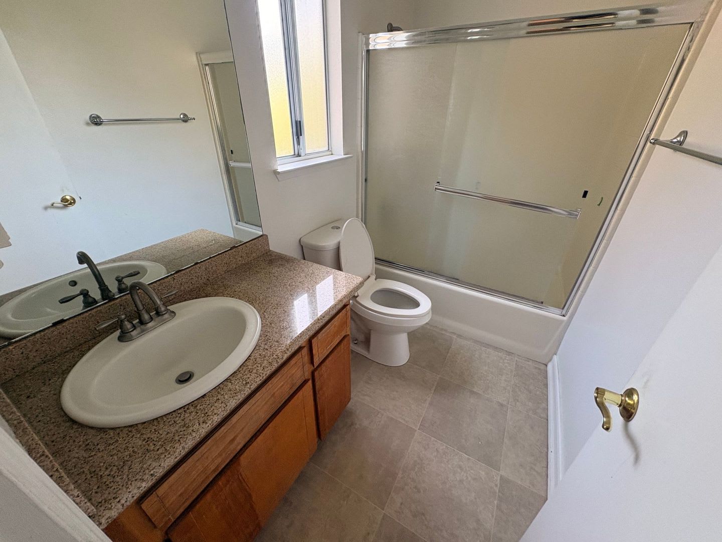 Cozy 3 Bed 2 5 Bath Home For Rent Near Mooney Blvd – photo 5
