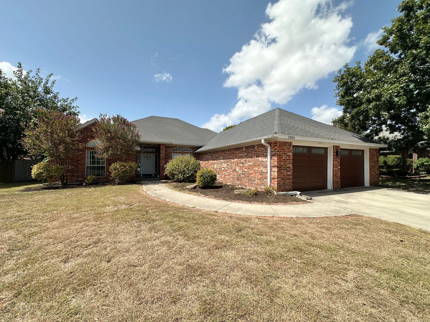 2404 Southport Dr – photo 1