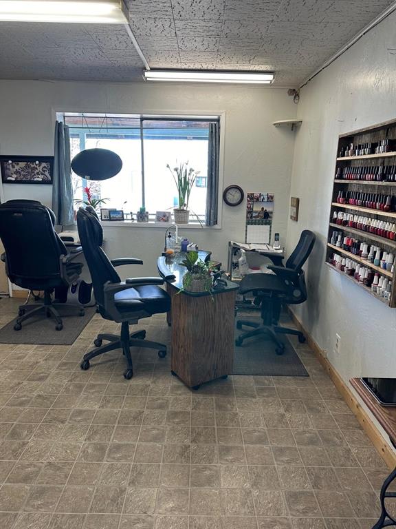 181 Main St – photo 4