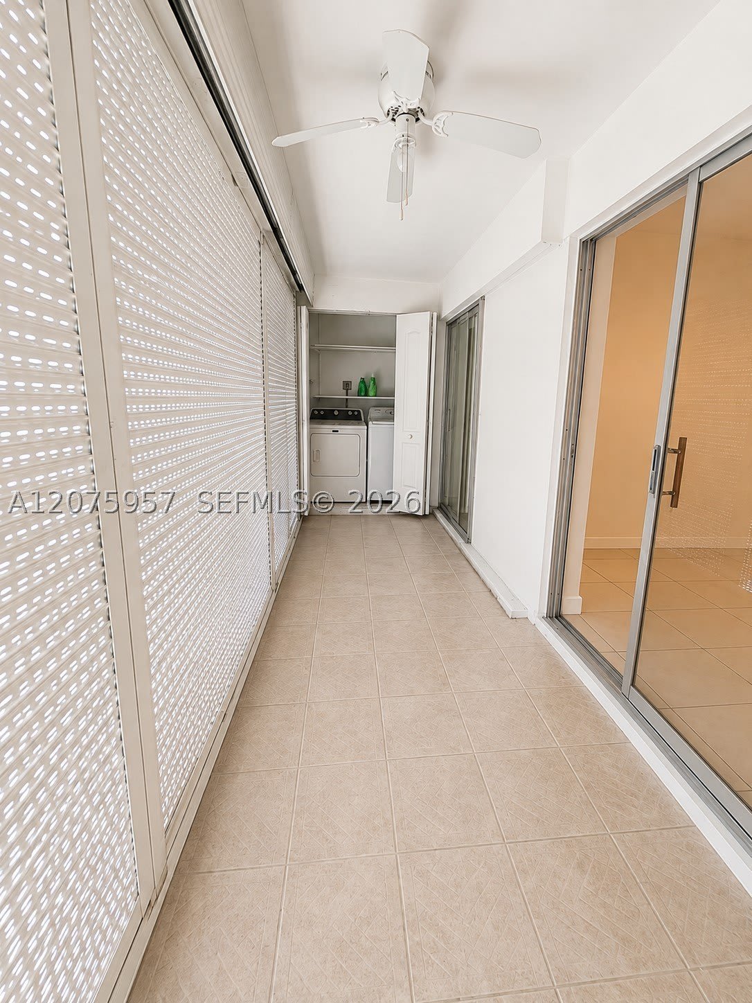 3591 Inverrary Dr – photo 2