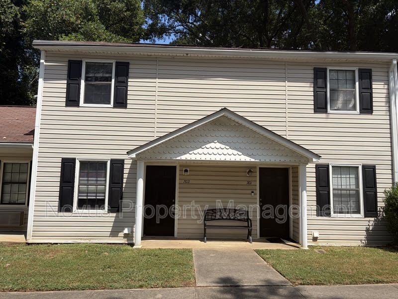 703 South Street – photo 1