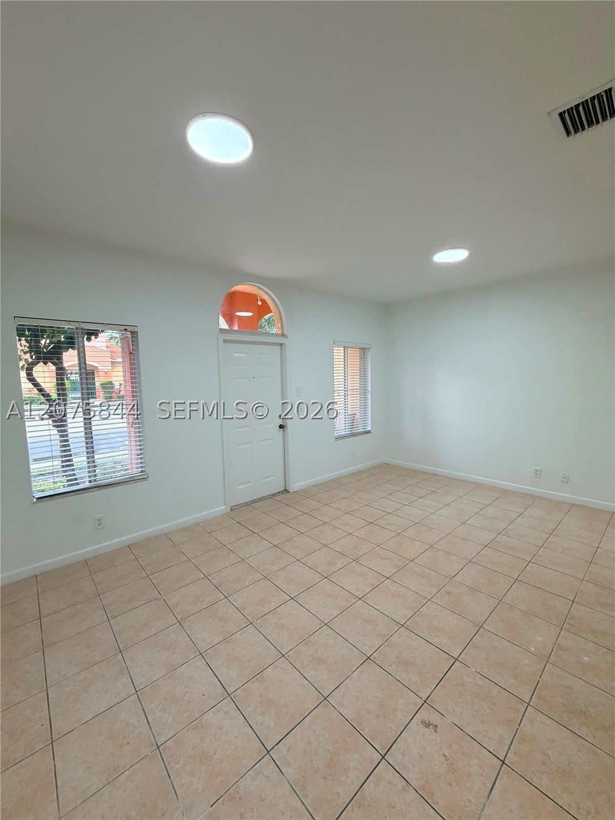 102 S Santa Catalina Cir – photo 2