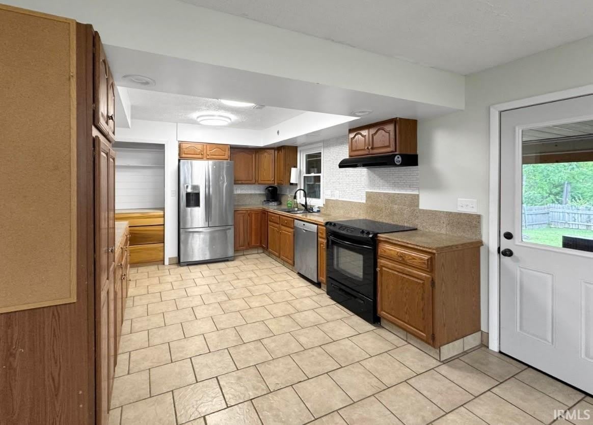 205 S Bryan Avenue – photo 3