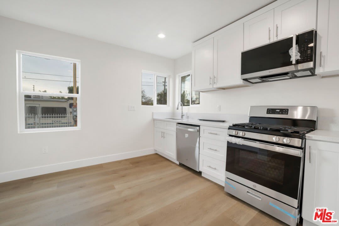 529 W 90th St – photo 5