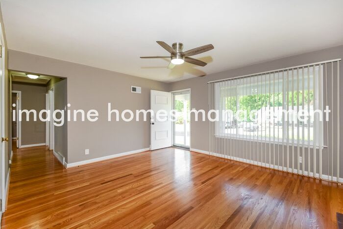 10801 Clearwater Drive – photo 5