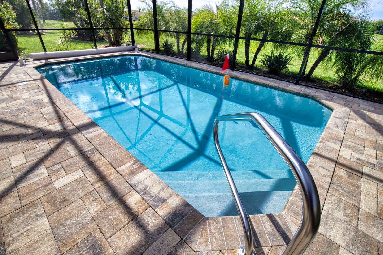 Seasonal Short-Term Single Family Pool Home in Pelican Pointe Golf & Country Club! – photo 2