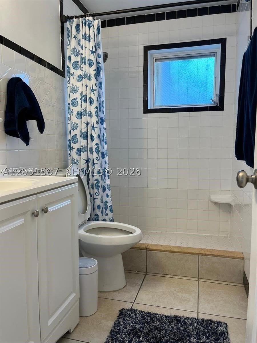 6431 Hayes St – photo 5