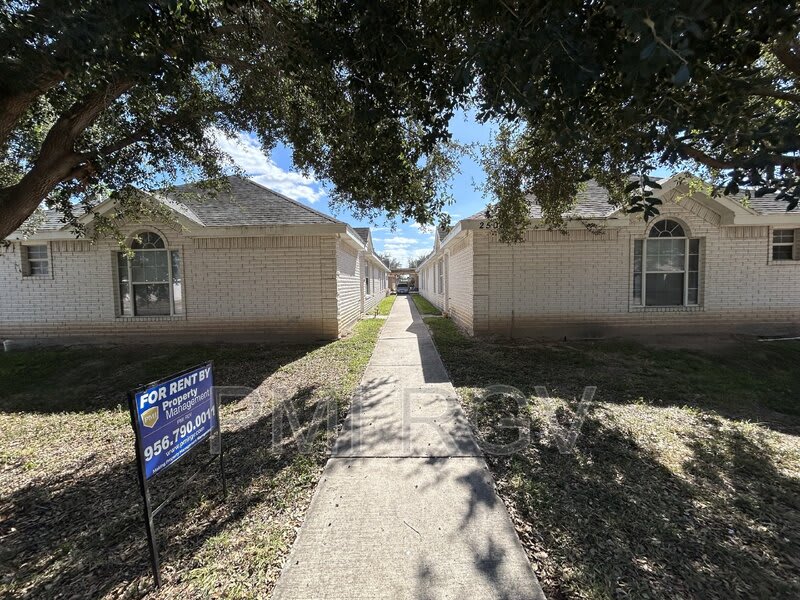 2508 Toledo Ave – photo 1