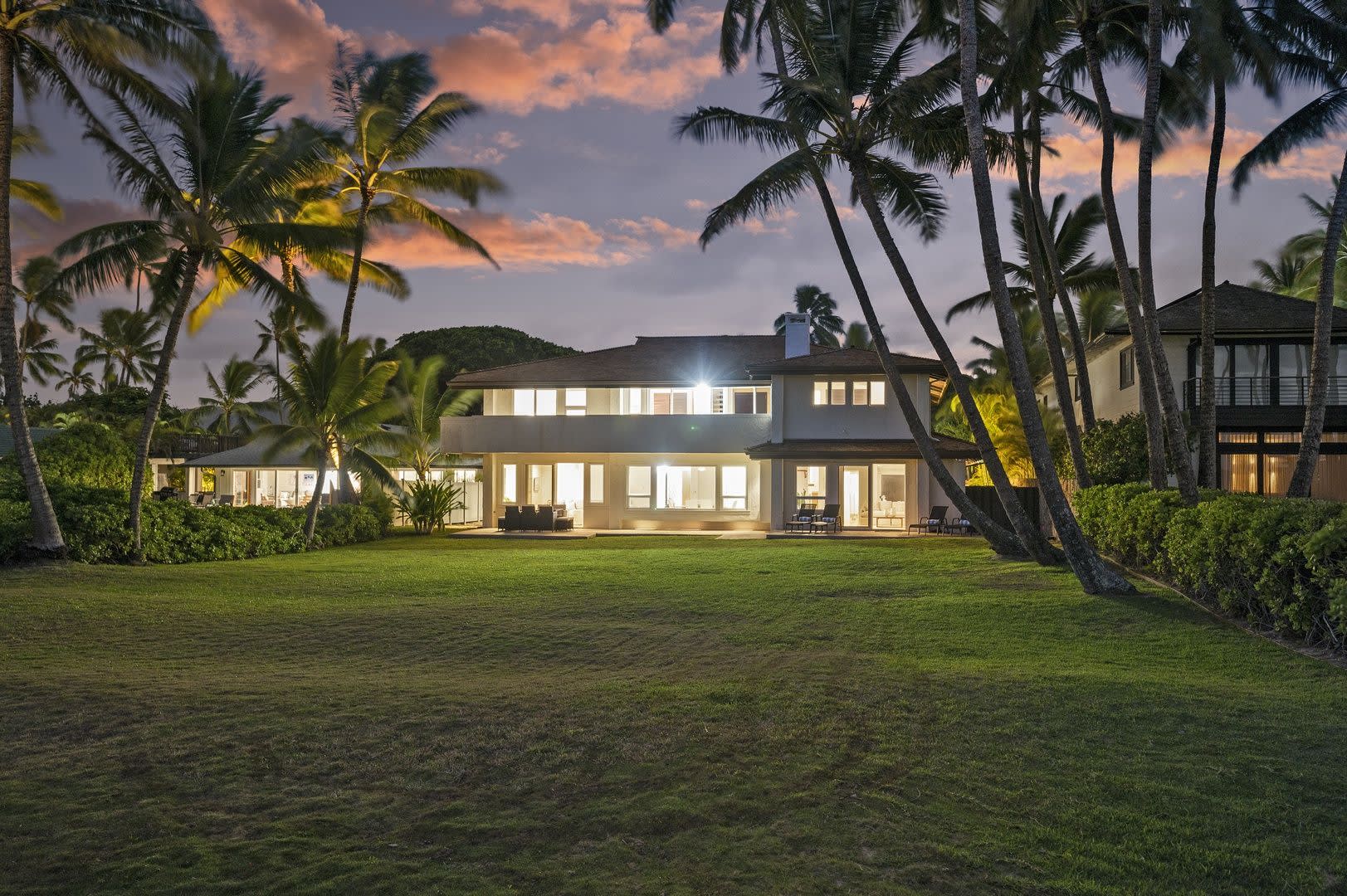 Ocean View Villa w/Beach as Backyard, Walk to Attractions: Kailua Hale Kahakai – photo 1