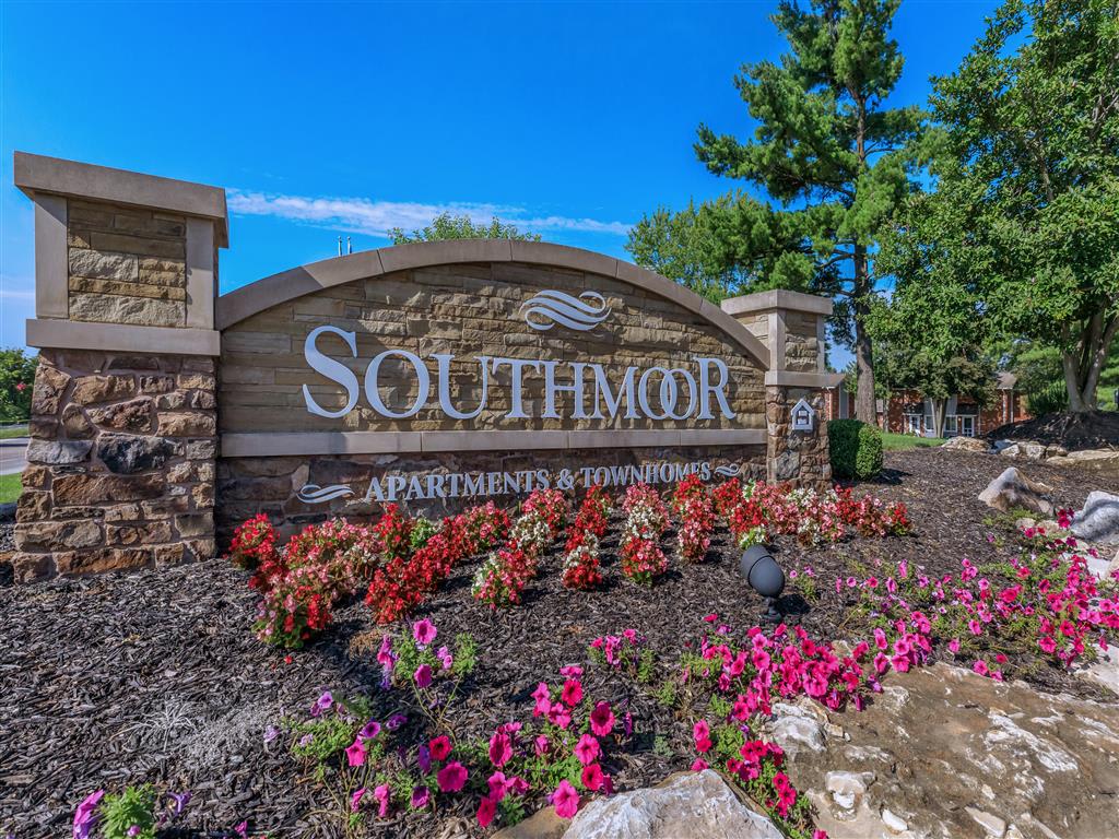 Southmoor – photo 1