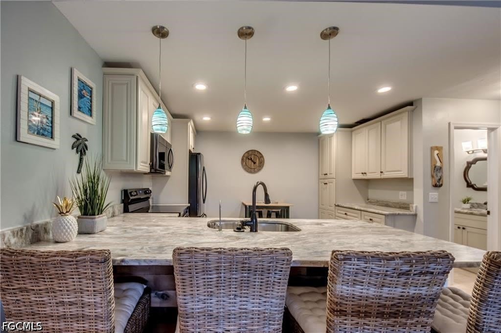 6337 Royal Woods Drive – photo 3