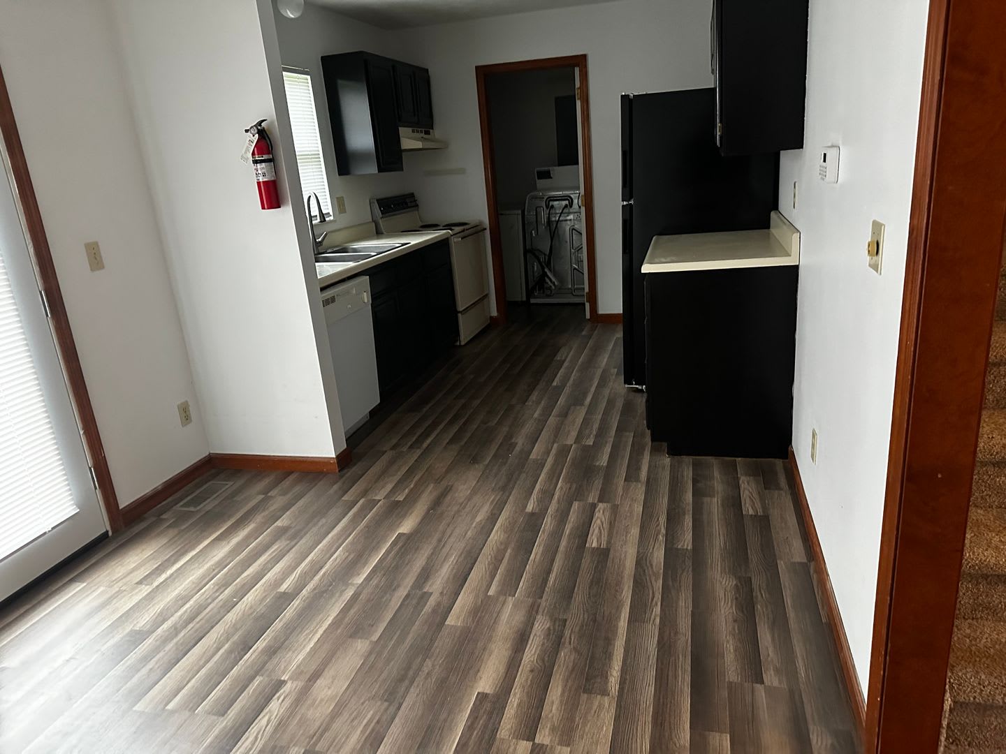 1604 S Pinestone – photo 3