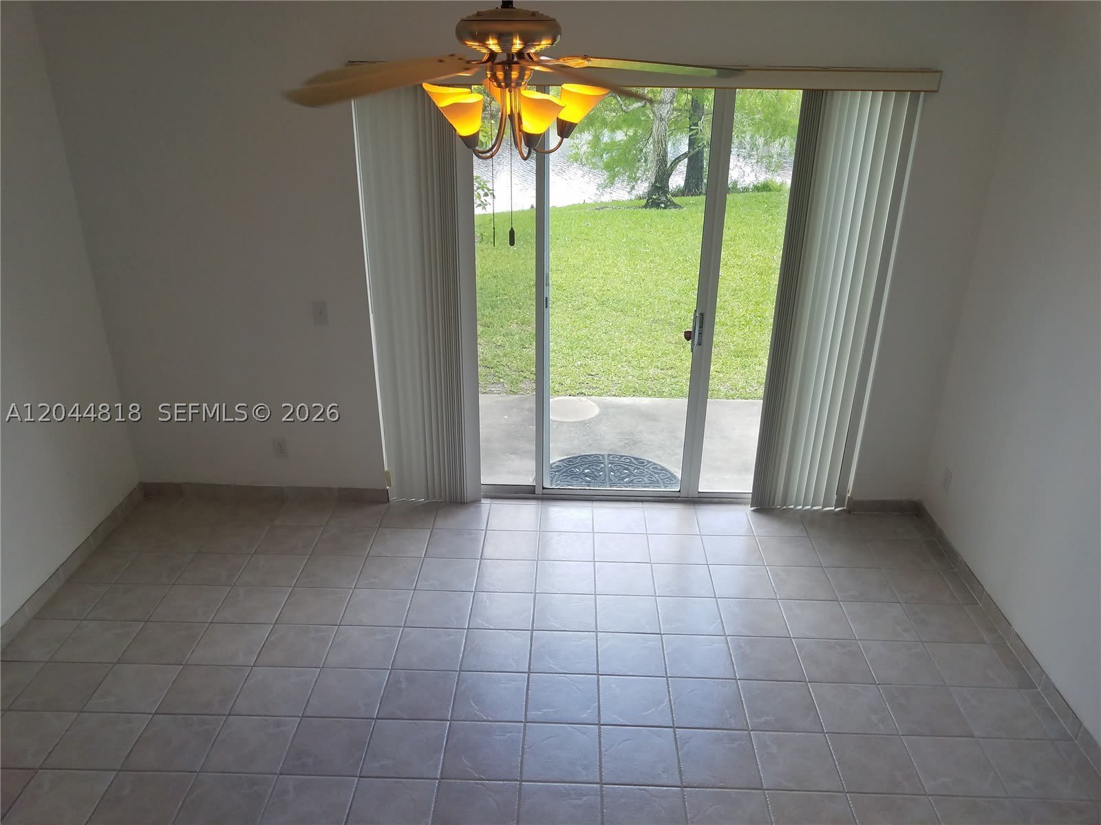 7333 NW 1st Pl – photo 4