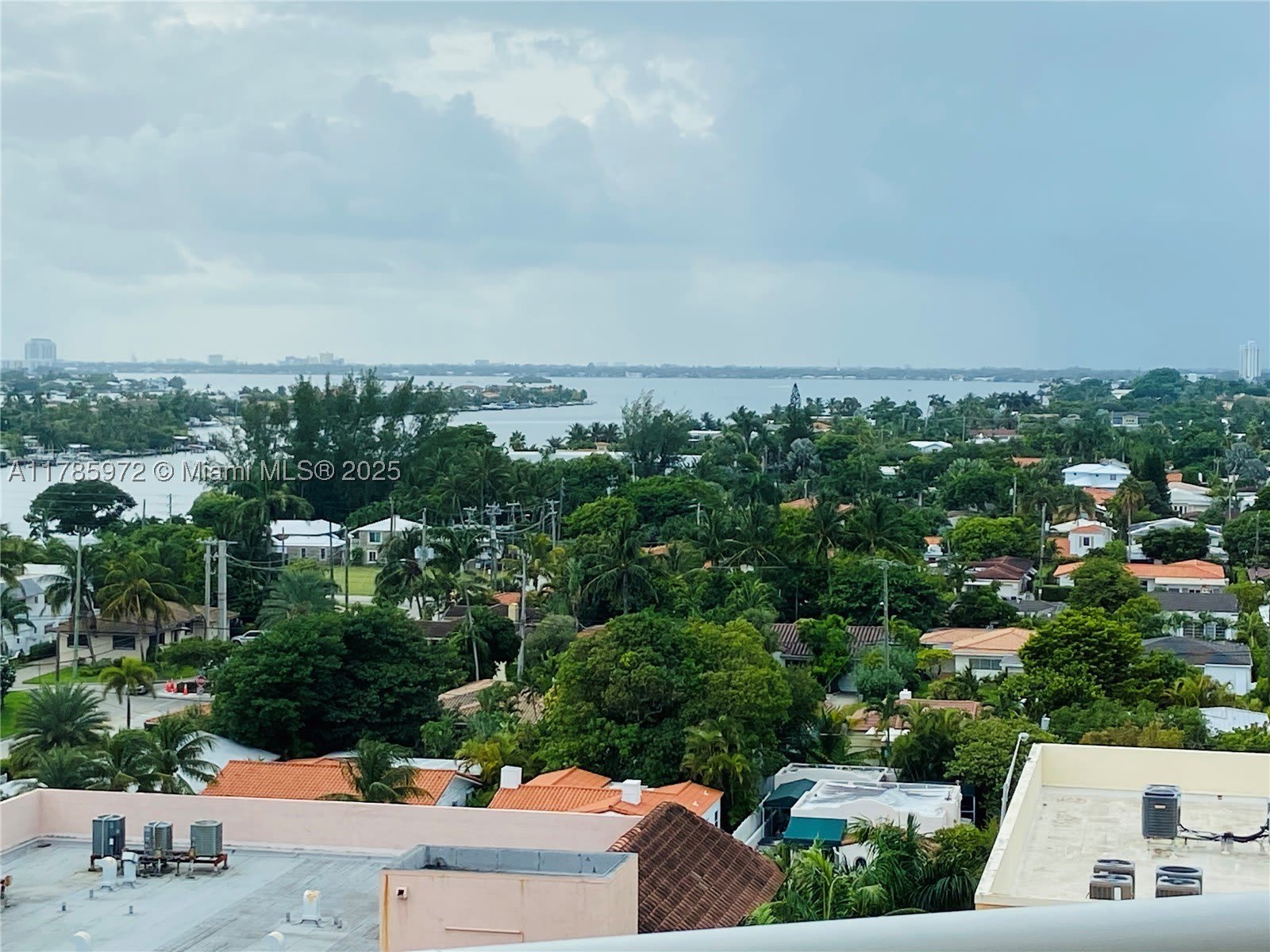 8855 Collins Ave – photo 3