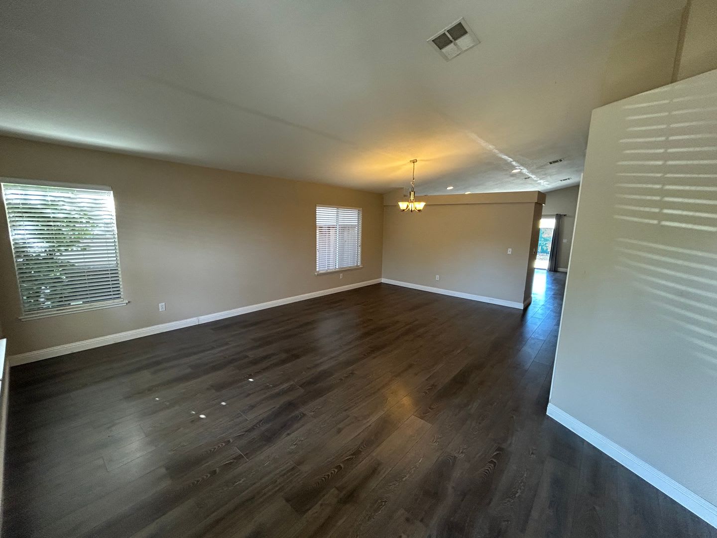 Beautiful Single Story 3 Bedroom, 2 Bath Antioch Home – photo 2