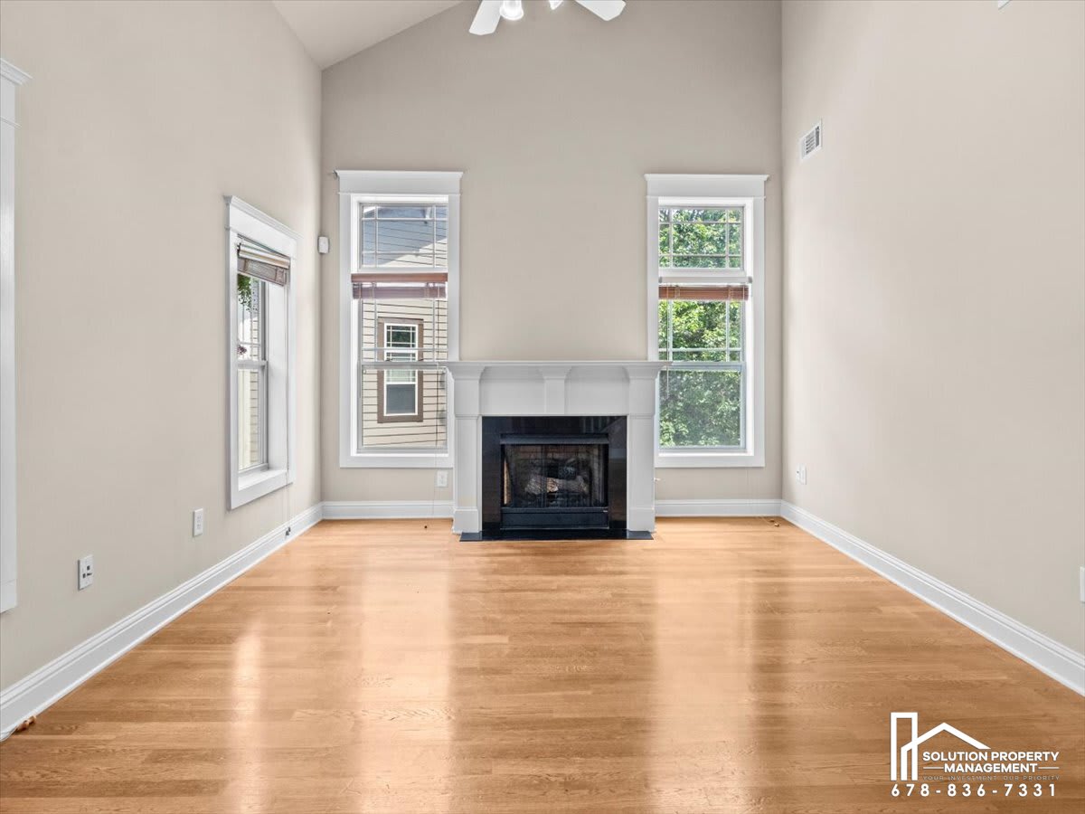 655 Mead Street Southeast – photo 3