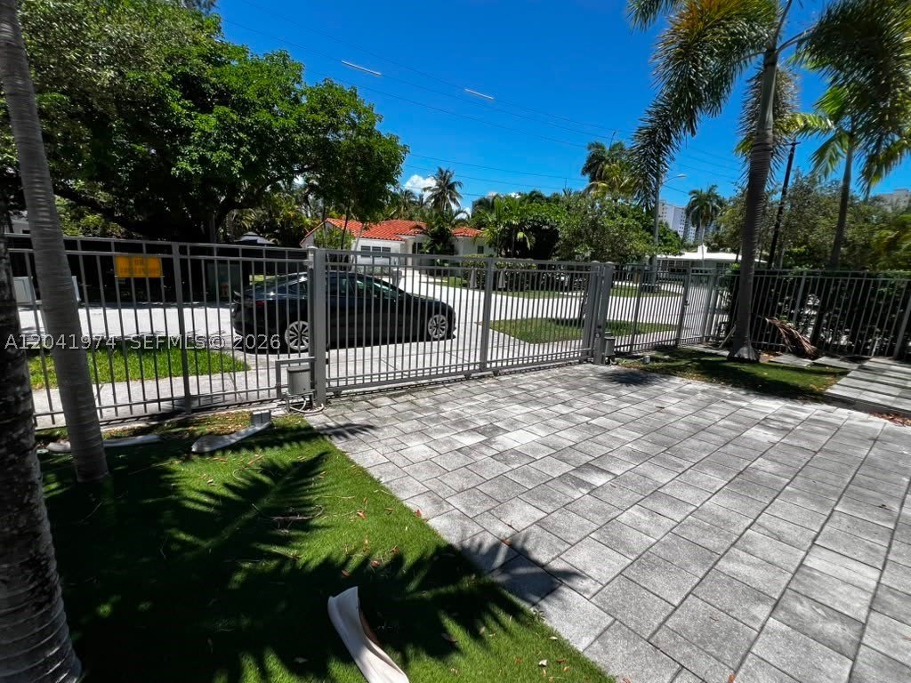 18975 Atlantic Blvd – photo 4
