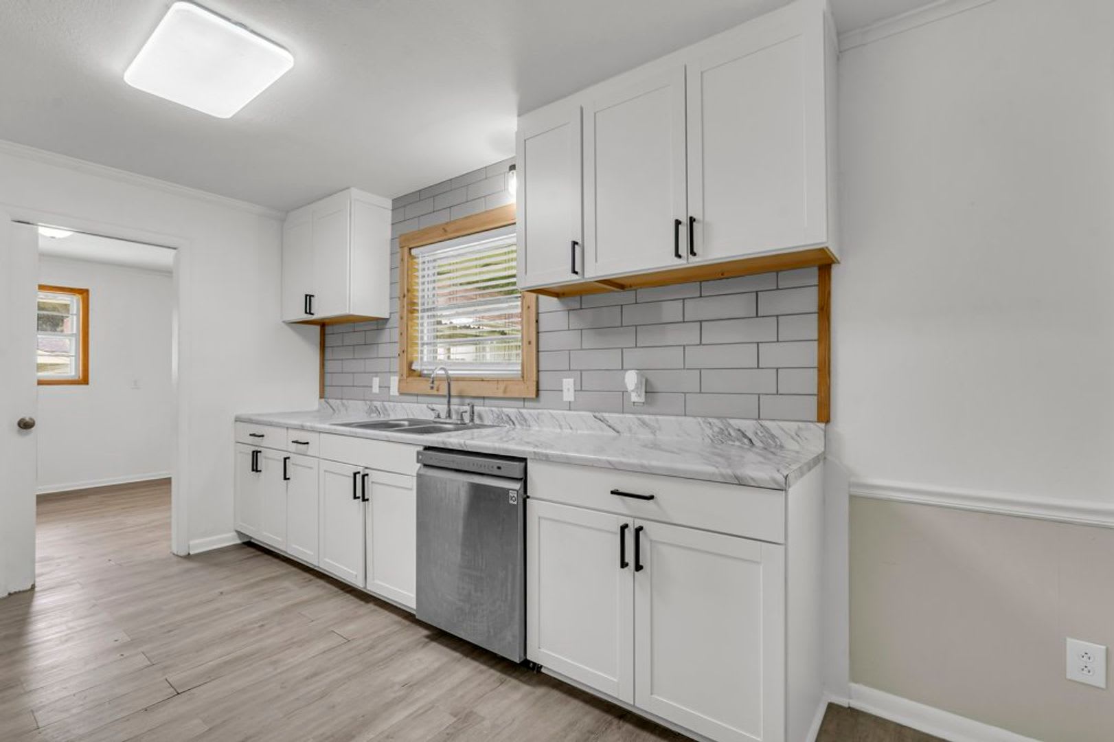 Renovated 3 Bedroom 2 Bath Home for Rent with Detached Garage! – photo 4