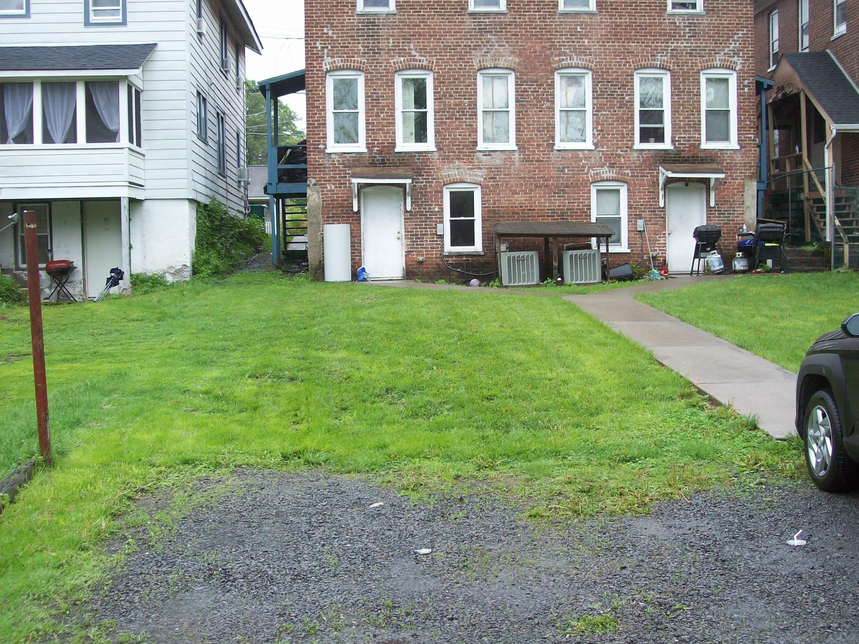 495 N Courtland st – photo 3