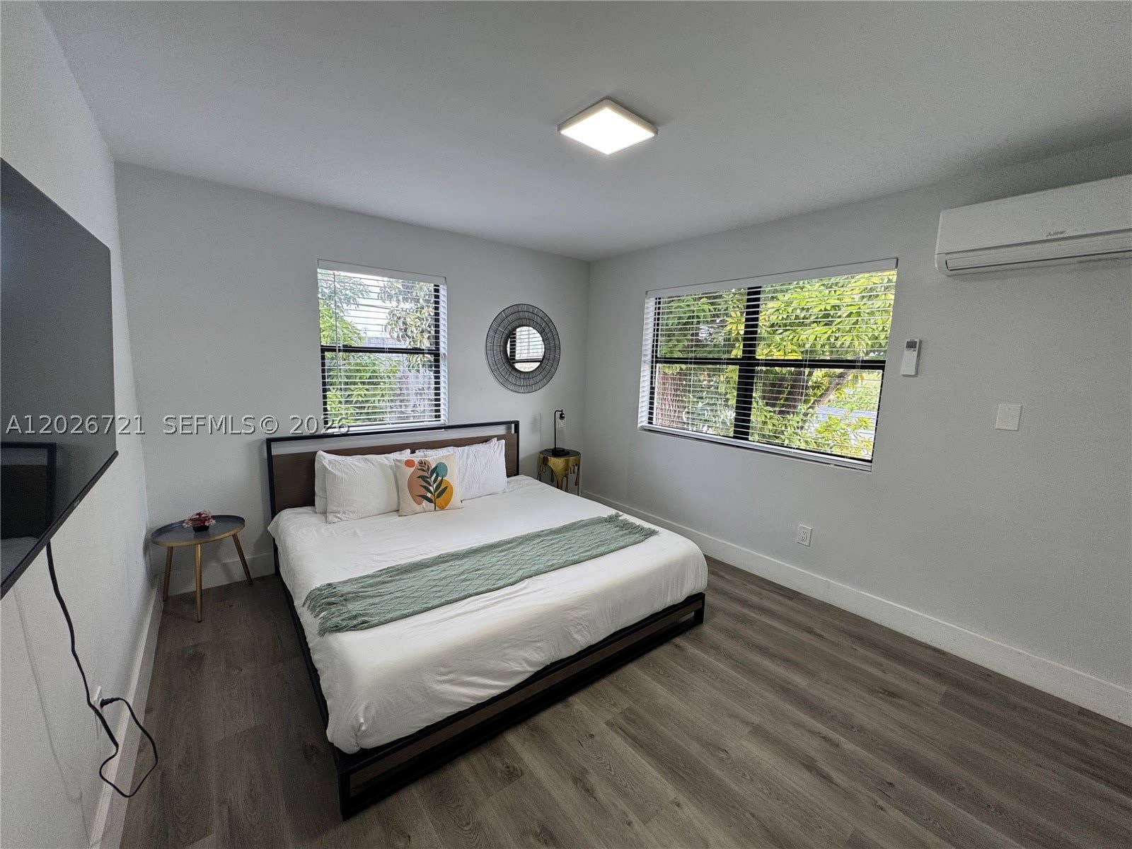 584 Nw 30Th St – photo 3