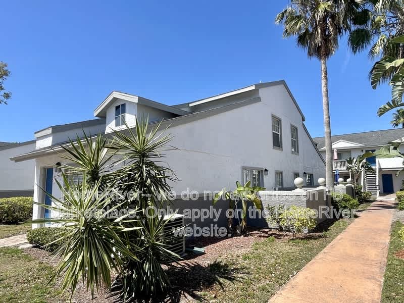 8517 Lincoln Cove Dr – photo 2