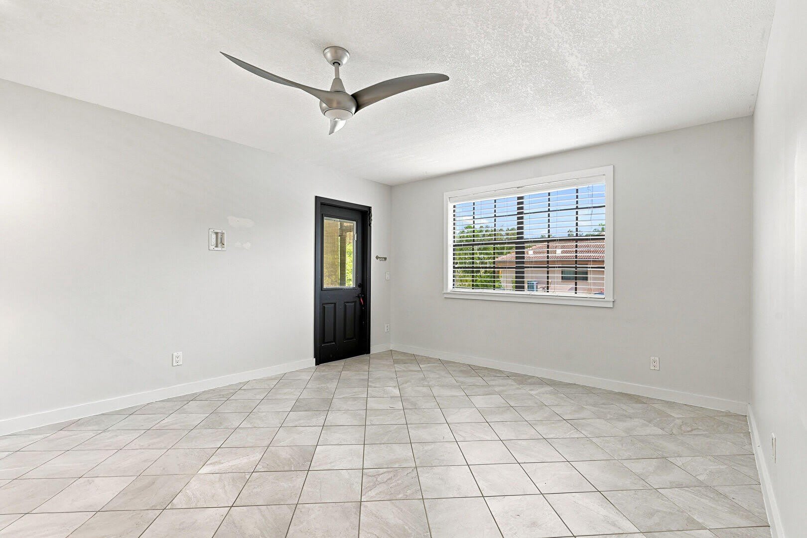 2480 SE Garden Terrace – photo 4