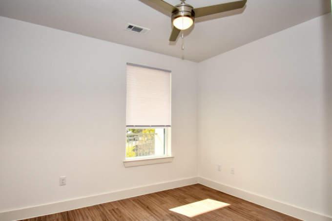 1638 E 2nd St, #110 – photo 2