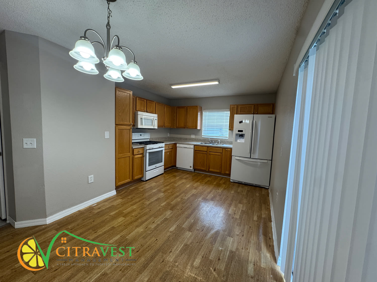 539 Royal Ridge – photo 3