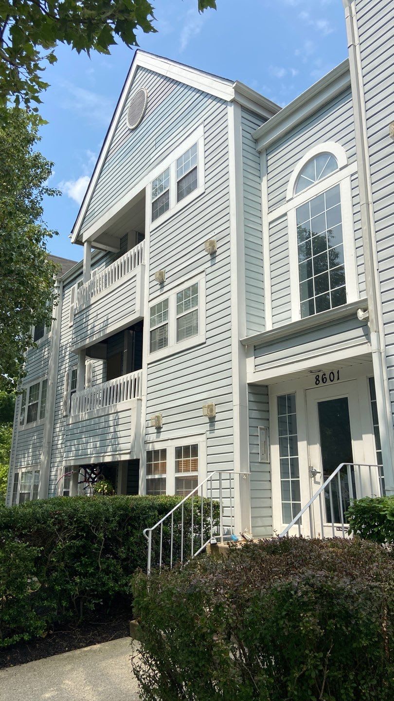 8601 Falls Run Rd Apt I – photo 2