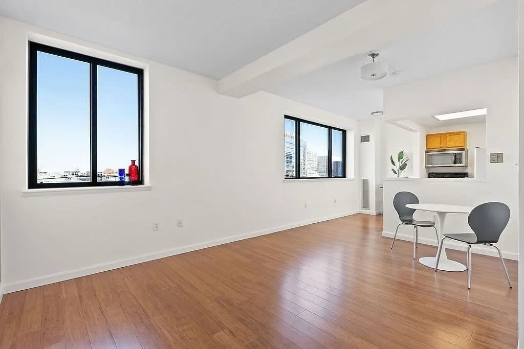 169 Monsignor Obrien Hwy Apt 508 – photo 2