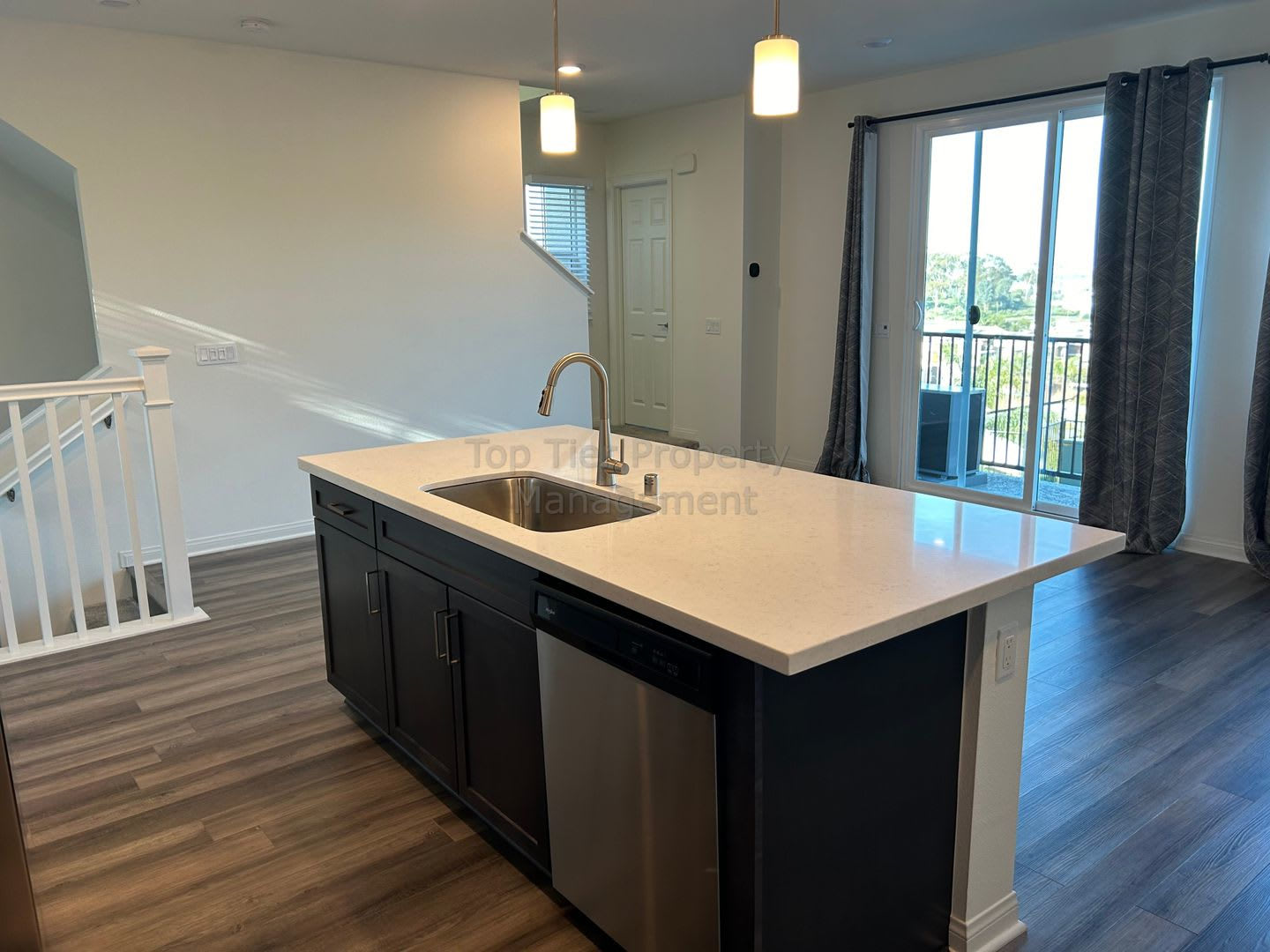 Beautiful 2 Bed 2 5 Bath Town Home In San Marcos Available 08 21 – photo 3