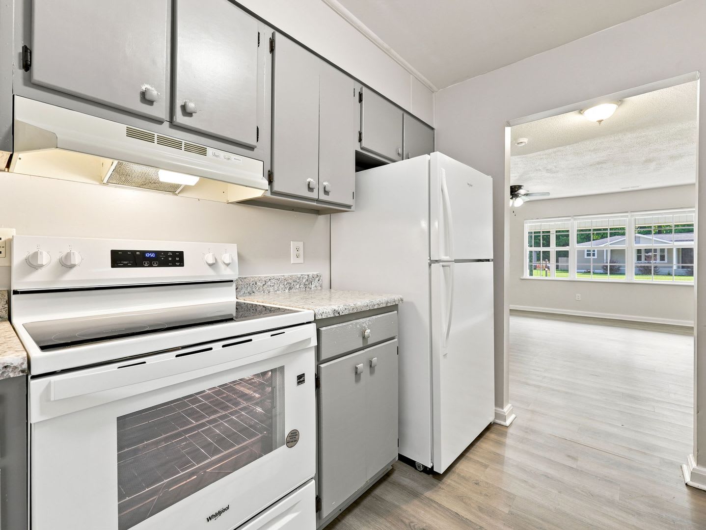 Welcome to 205 5th Avenue – photo 5