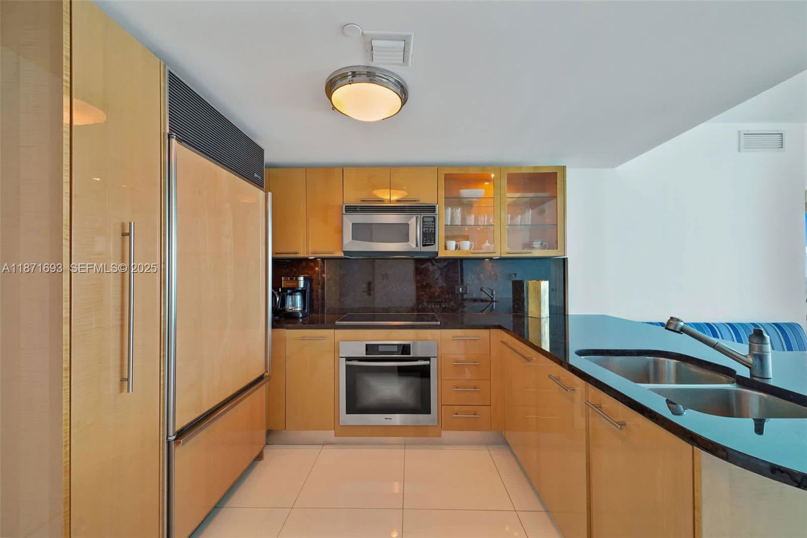 6801 Collins Avenue – photo 3
