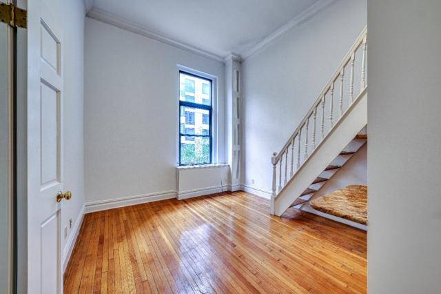 465 West 57th Street – photo 3