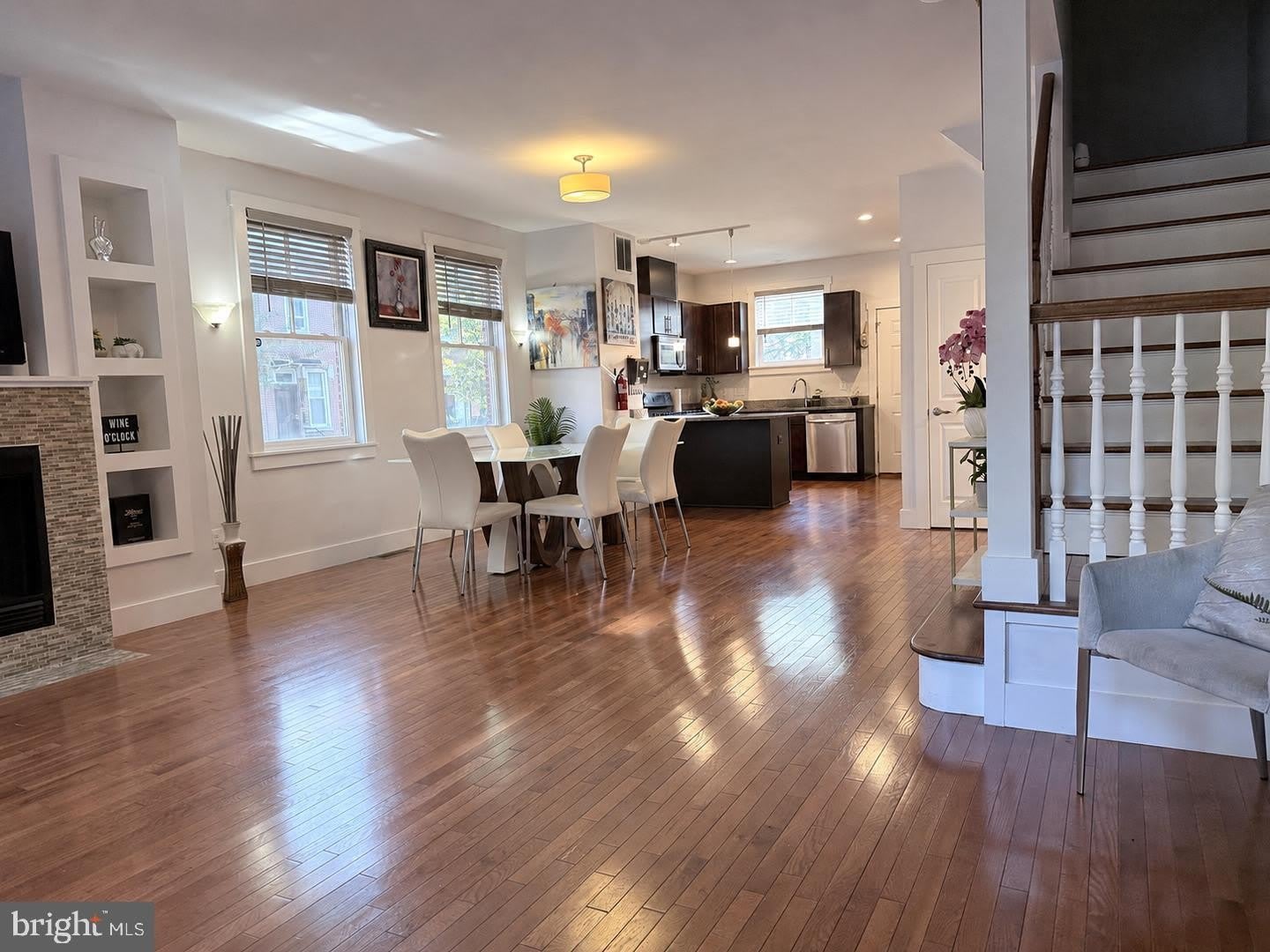 457 S 6TH Street – photo 3
