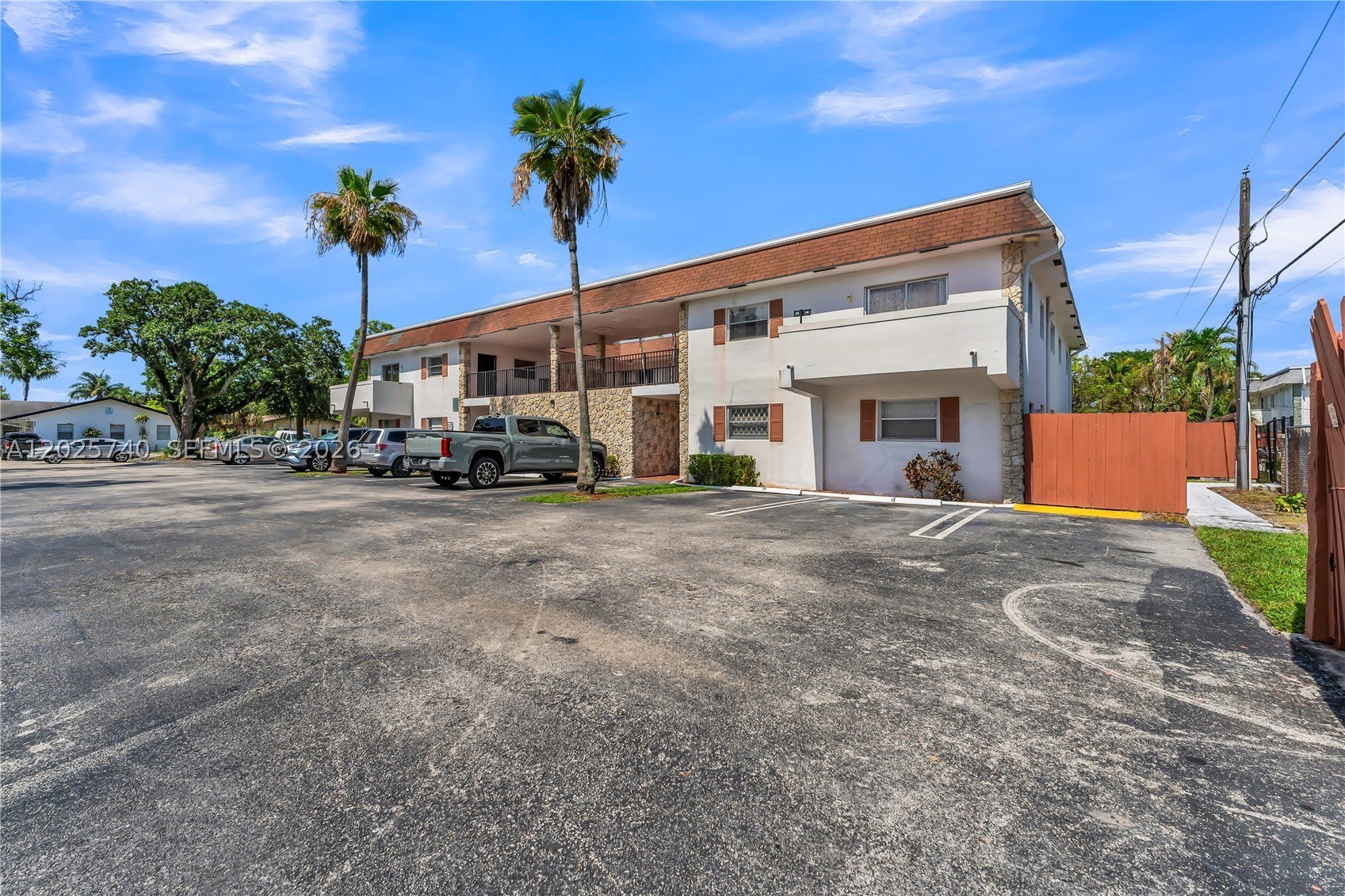 321 SW 1st Ct – photo 5