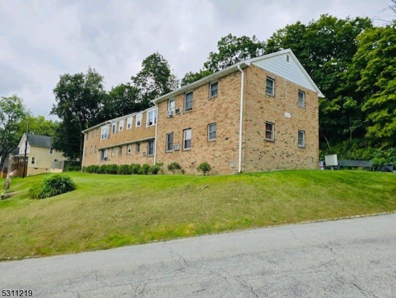 54 Mill St – photo 1