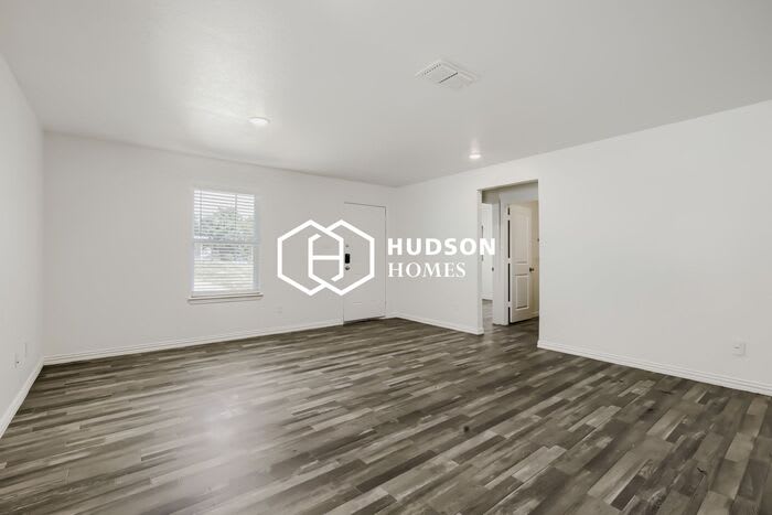 524 East Texas Street – photo 3