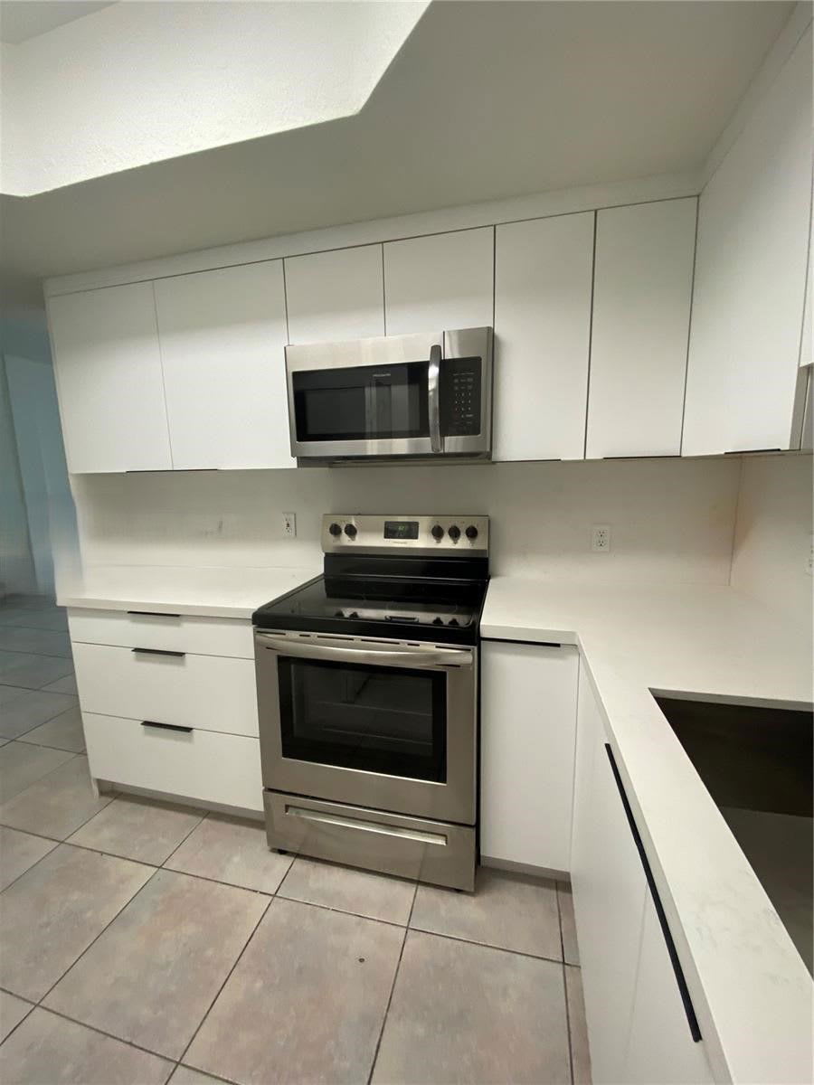17455 Northwest 75th Place – photo 4