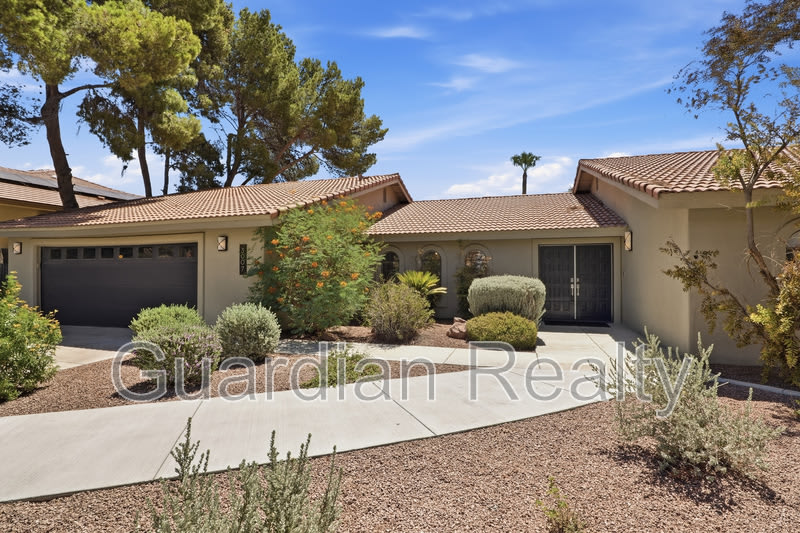 3007 La Mesa Dr – photo 1
