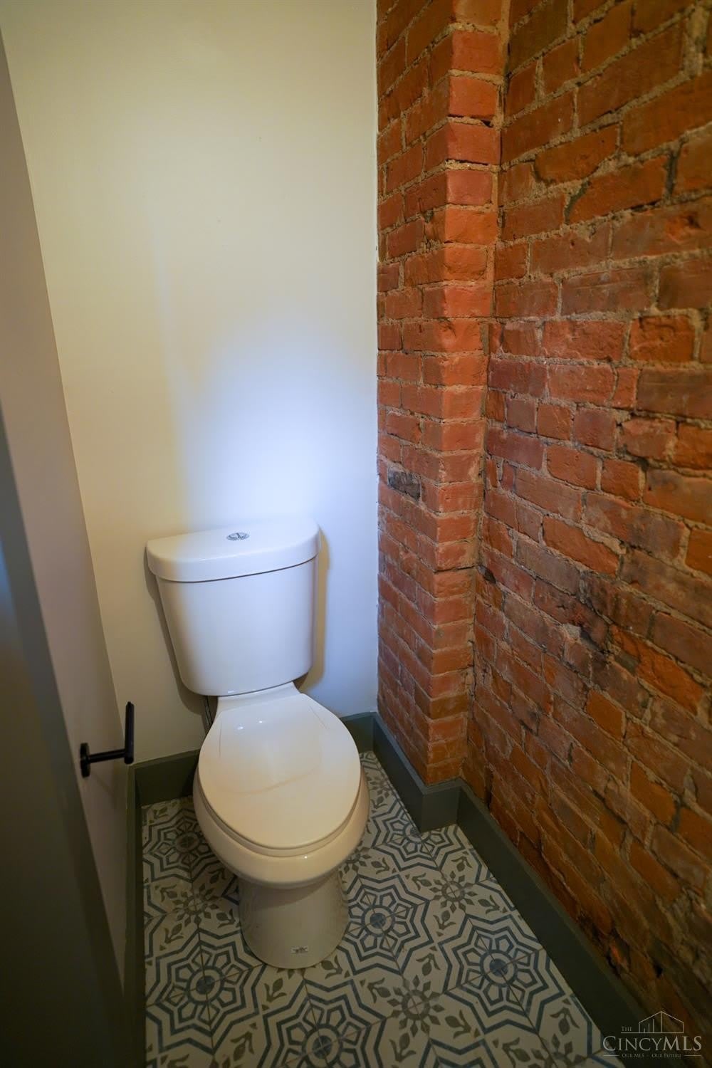 472 Dayton Street – photo 5