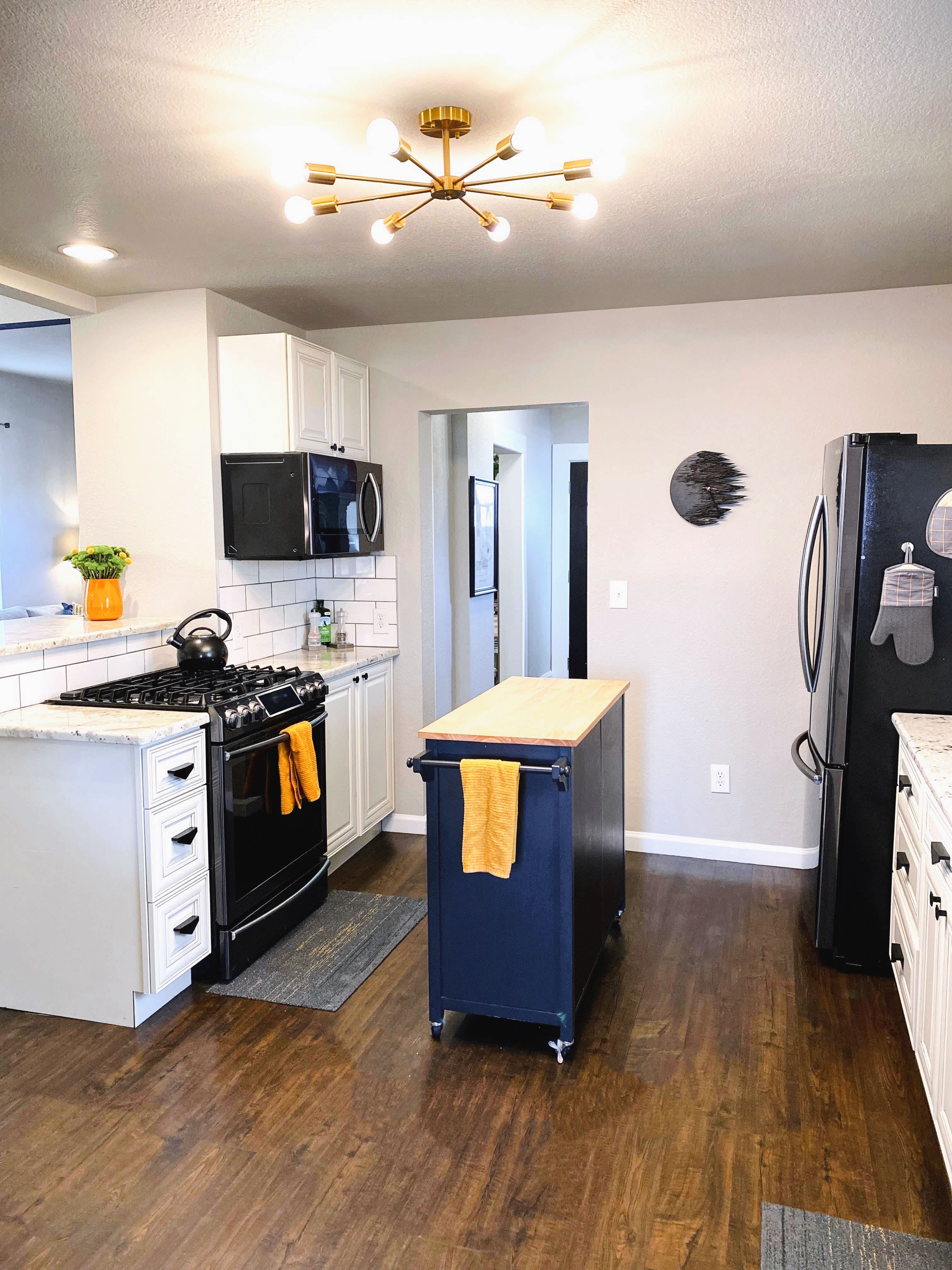 543 East Platte Avenue – photo 5