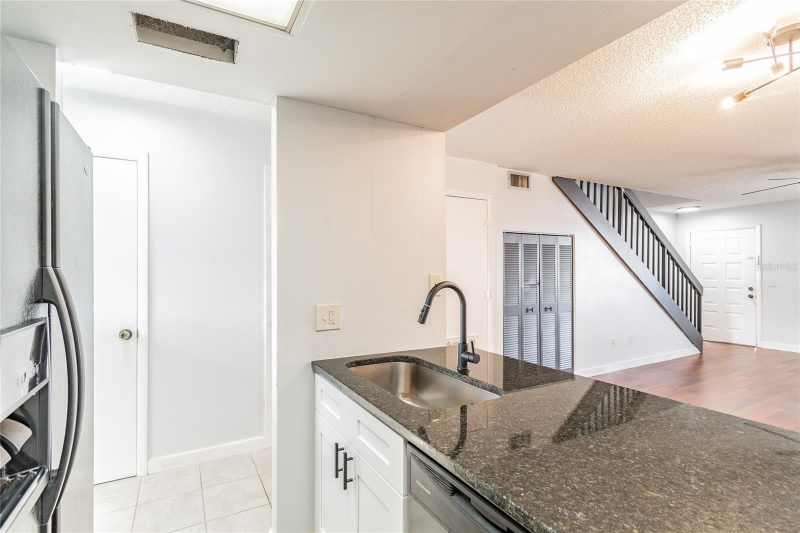 4907 W MCELROY-A Avenue – photo 5