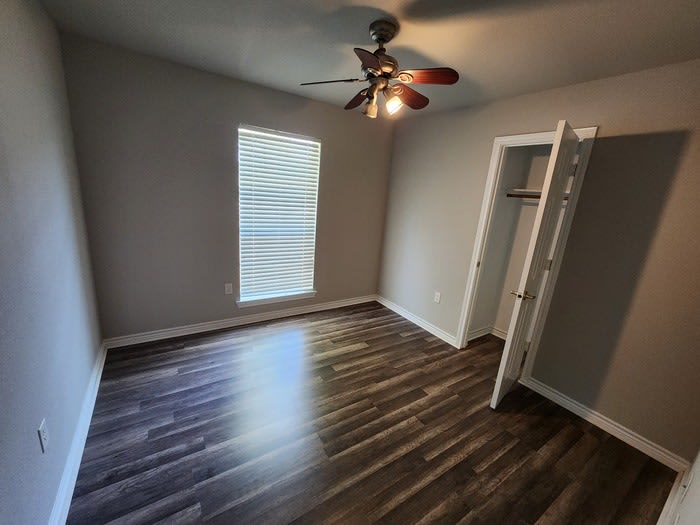501 East Kentucky Street – photo 5