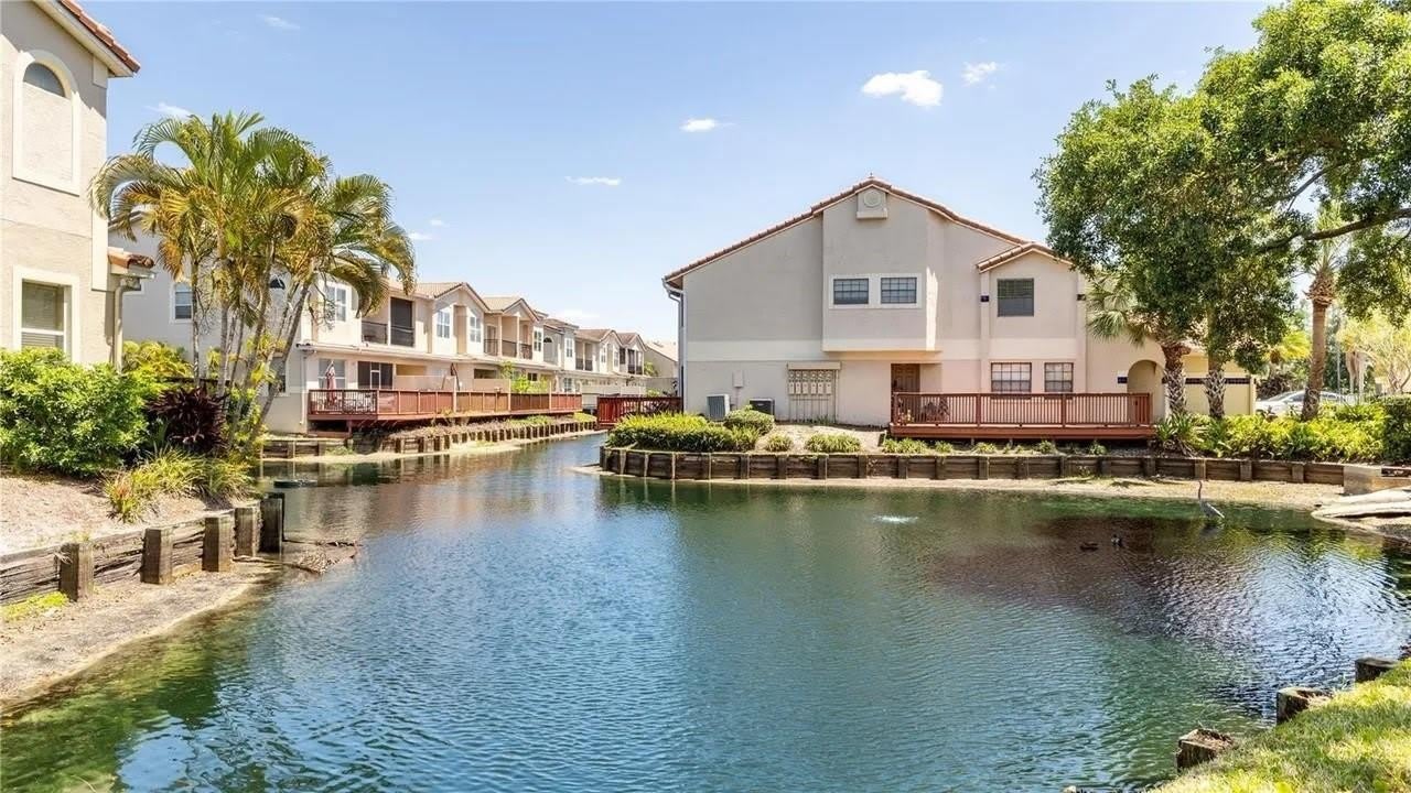 10438 SAINT TROPEZ Place – photo 4