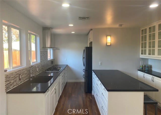 4637 Corliss Street – photo 2