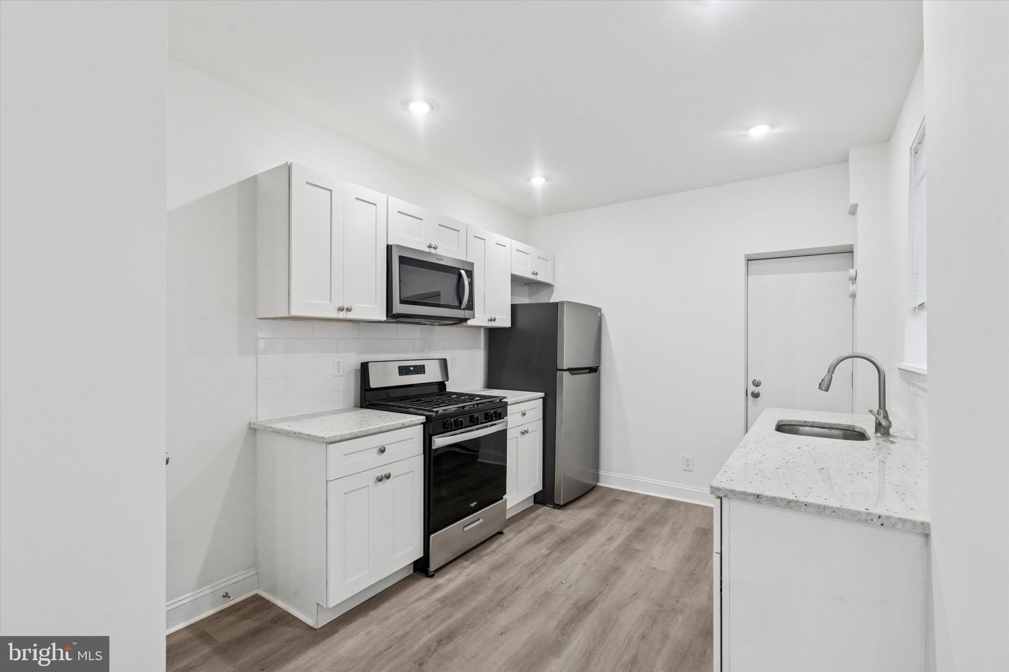 1761 N NEWKIRK Street – photo 4