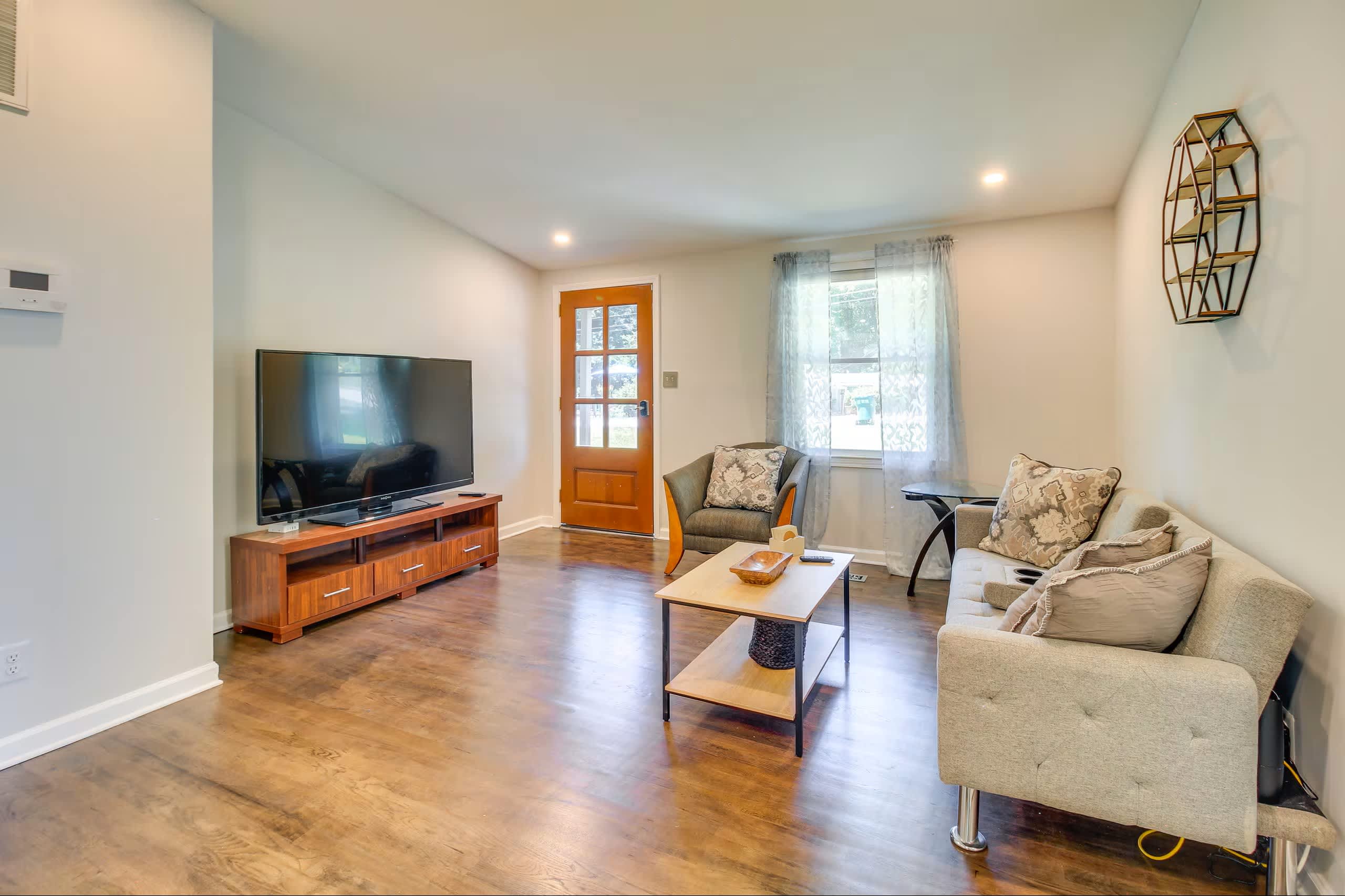 3218 Highland Drive Southeast – photo 3